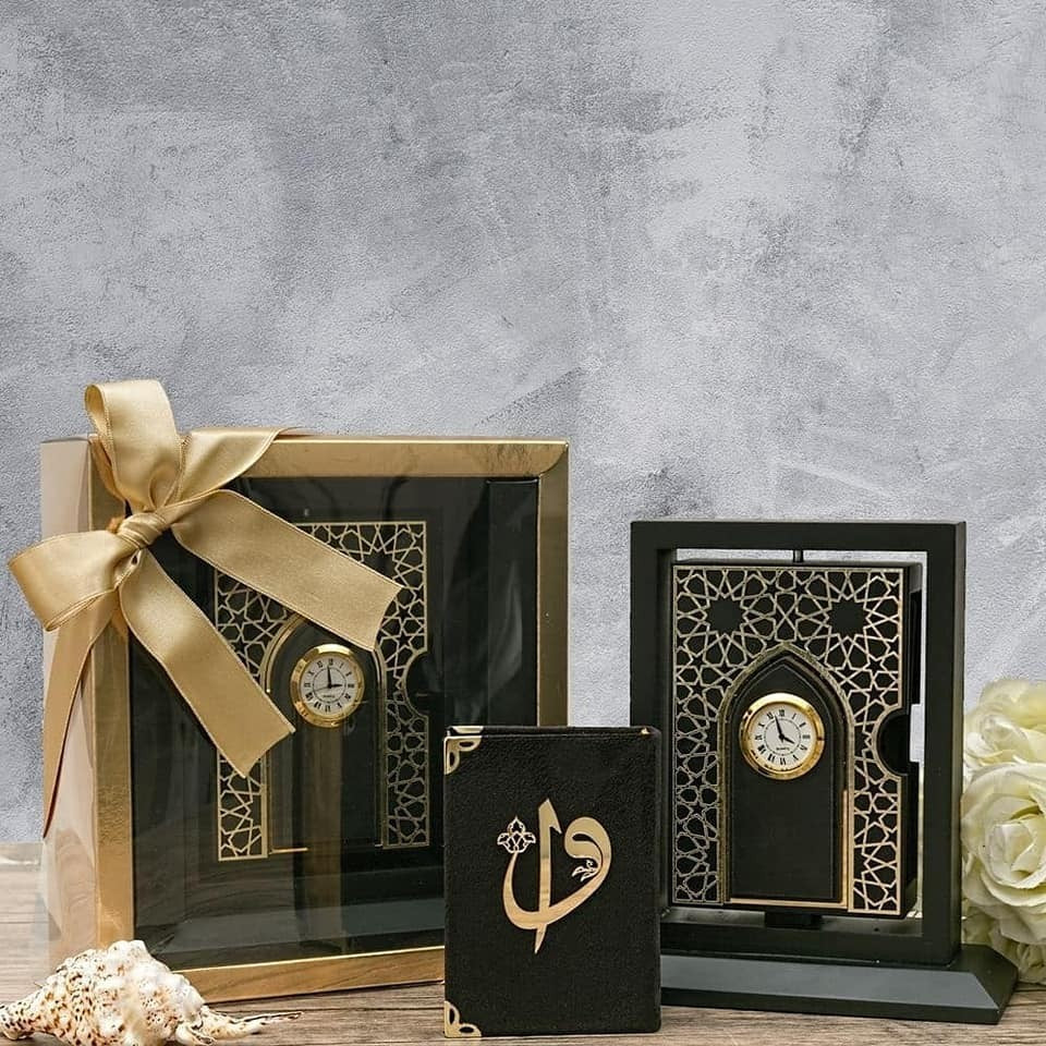 Draaiende Koranhouder met klokje (incl. Koran) Draaiende Koranhouder met klokje (incl. Koran)